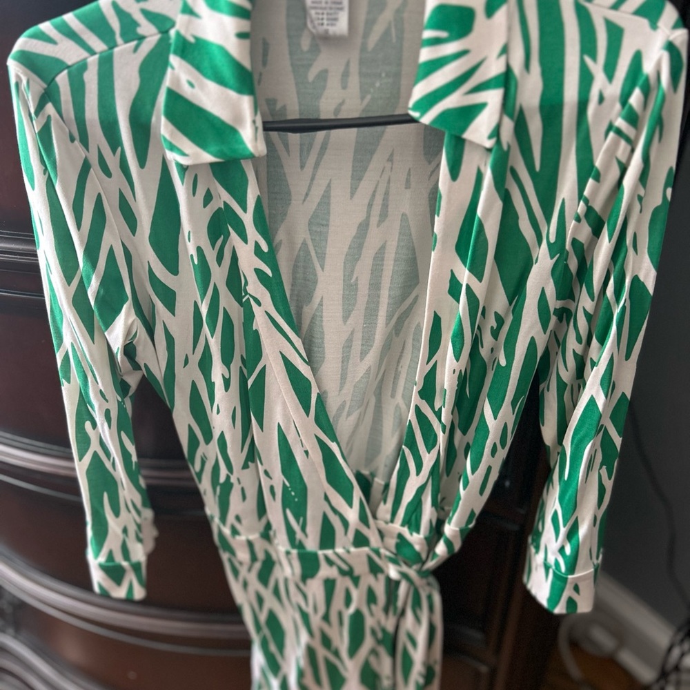 Diane von Furstenberg Green and White Silk Skort